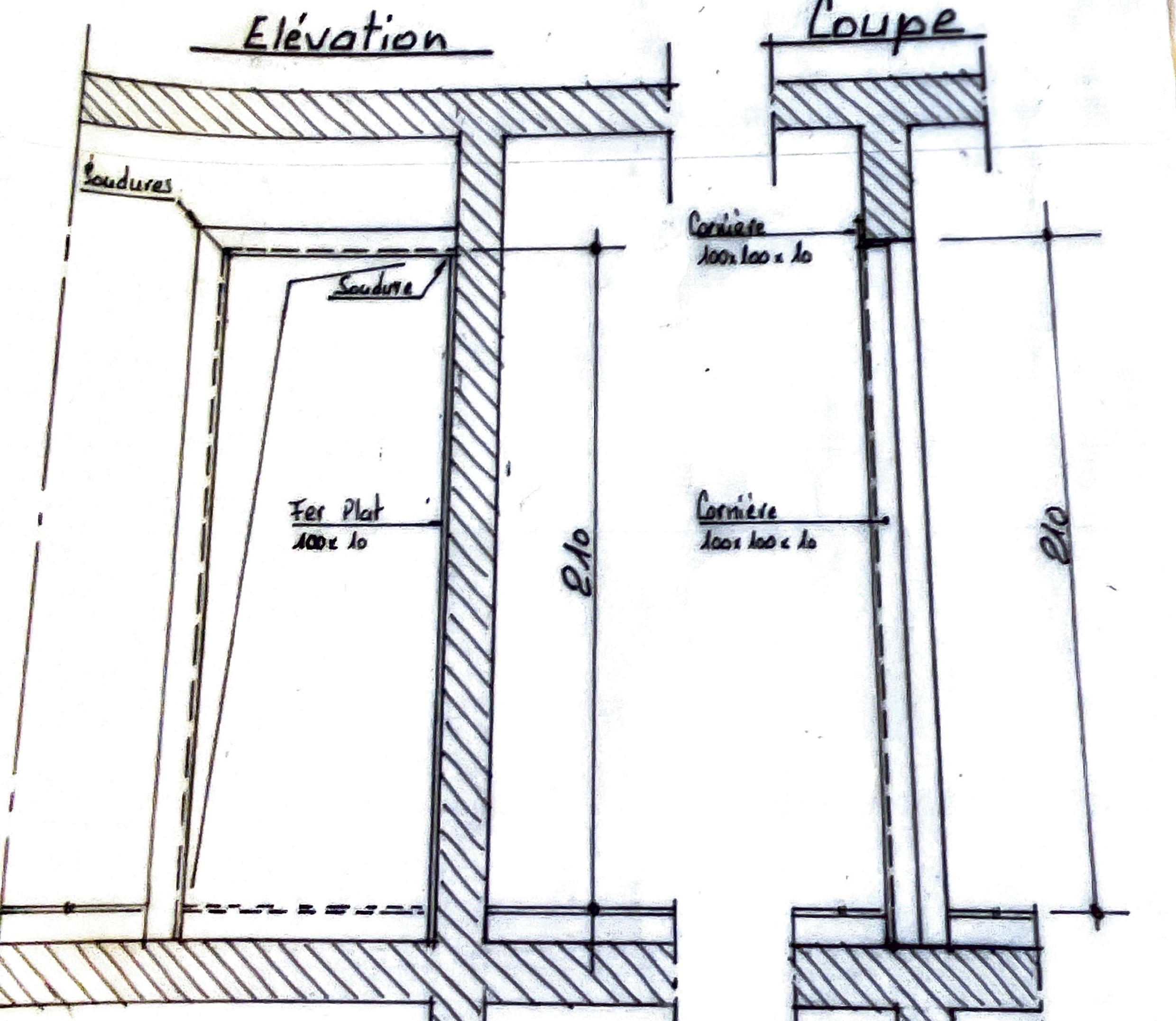 Création d’une ouverture pour une porte dans un mur porteur à Villeneuve Loubet. Renforcement par la structure métallique - Murs porteurs